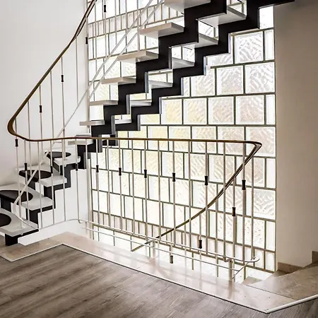 Smart Haus Azur 812 *